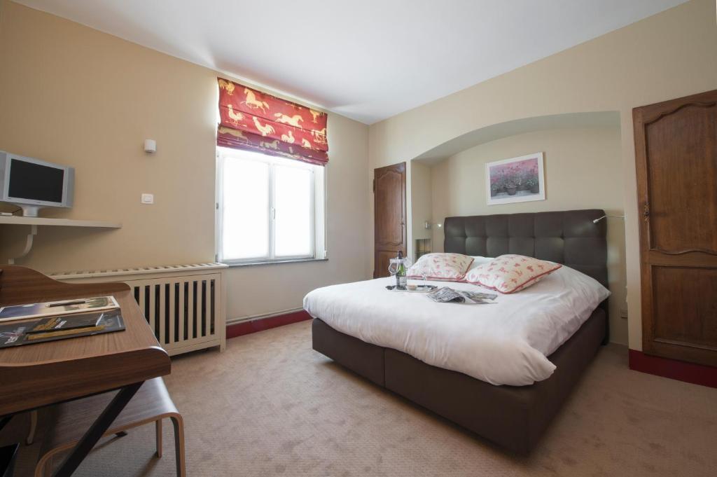 Hotel Beau Sejour Villers-sur-Lesse Quarto foto